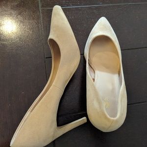 H&M Tan Suede Pumps